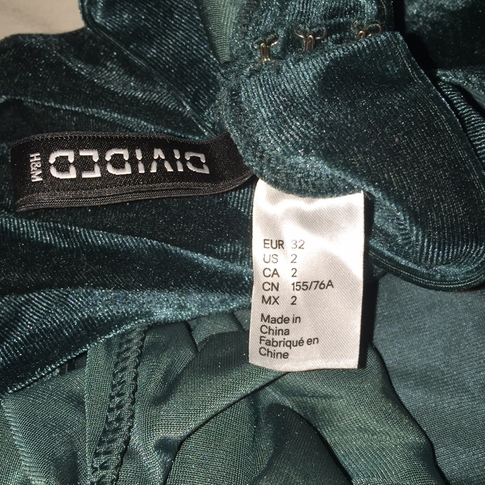 👗 H&M GREEN DRESS 👗 - Picture 7 of 7